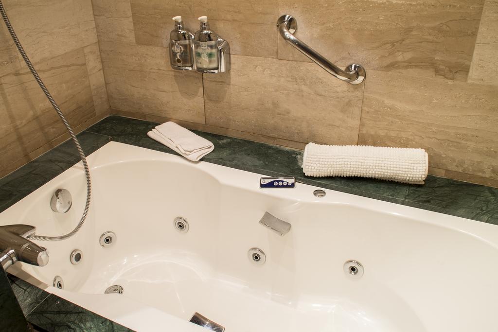 La Violeta Hotel Spa & Chill Out Castelltercol Buitenkant foto